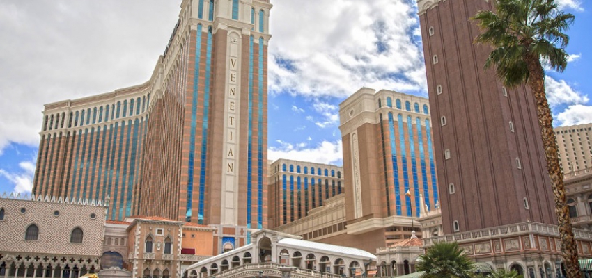 SANDS REACHES AGREEMENT TO SELL LAS VEGAS PROPERTIES FOR $6.25 BILLION